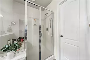 828 Poplar St, Durham, NC 27703 - Photo 16