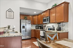 828 Poplar St, Durham, NC 27703 - Photo 2