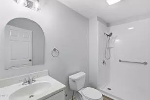 3338 N Barrett St, Farmville, NC 27828 - Photo 14