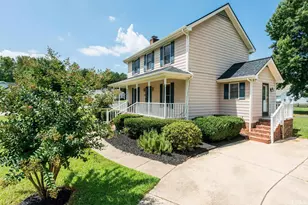 408 Hunters Ridge Dr, Fuquay Varina, NC 27526 - Photo 2