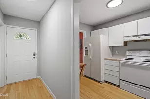 827A Edwards St, Chapel Hill, NC 27516 - Photo 4