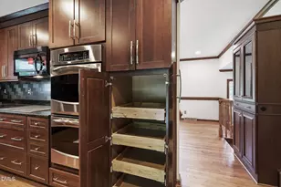 5009 Stockton Dr, Raleigh, NC 27606 - Photo 12
