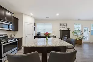 635 Lavenham Ln, Fuquay-Varina, NC 27526 - Photo 6
