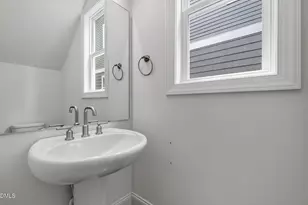 516 Heather Dr, Raleigh, NC 27606 - Photo 10