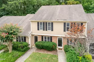61 Crystal Oaks Ct, Durham, NC 27707 - Photo 2