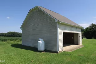 4611 Old Beulah Rd, Selma, NC 27576 - Photo 8