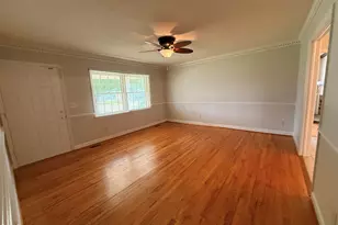 803 W Morris Cir, Dunn, NC 28334 - Photo 12