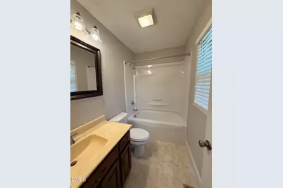 803 W Morris Circle, Dunn, NC 28334 - Photo 18
