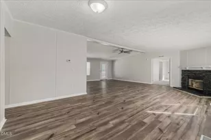 424 Bowman Ln, Henderson, NC 27537 - Photo 10