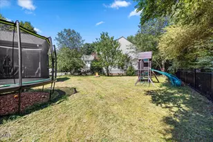 105 Owl Creek Ct, Holly Springs, NC 27540 - Photo 36