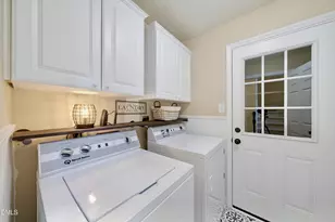310 Castle Hayne Dr, Cary, NC 27519 - Photo 22