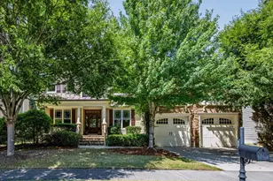 637 Peach Orchard Pl, Cary, NC 27519 - Photo 2