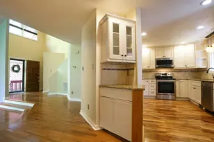 818 Lake Forest Dr, Raleigh, NC 27615 - Photo 22