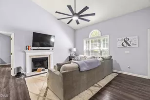 6201 Lilly Strm Ct, Willow Springs, NC 27592 - Photo 6