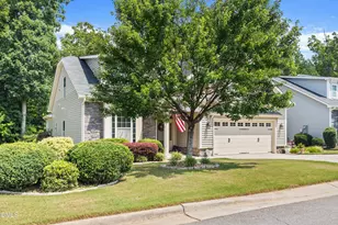 331 Sugarberry Ln, Clayton, NC 27527 - Photo 2