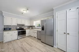 6417 Wynbrook Way, Raleigh, NC 27612 - Photo 4