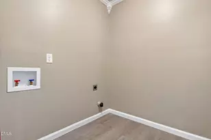 303 Brentwood Dr, Dudley, NC 28333 - Photo 10