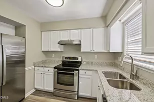 2338 Bedford St, Durham, NC 27707 - Photo 8