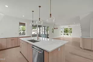 1806 Oberlin Rd, Raleigh, NC 27608 - Photo 2