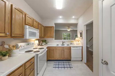 352 E Willhaven Drive, Fuquay-Varina, NC 27526 - Photo 12