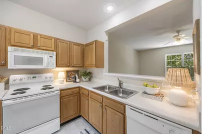 352 E Willhaven Drive, Fuquay-Varina, NC 27526 - Photo 14