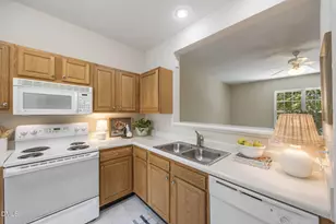 352 E Willhaven Dr, Fuquay-Varina, NC 27526 - Photo 14