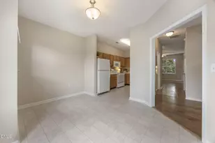 352 E Willhaven Dr, Fuquay-Varina, NC 27526 - Photo 10