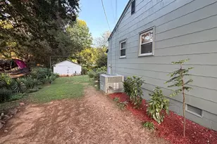 114 N Garden Ave, Siler City, NC 27344 - Photo 4