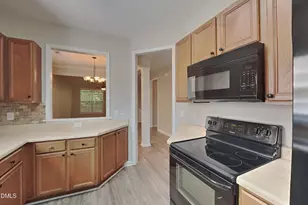 557 McCarthy Dr, Clayton, NC 27527 - Photo 6