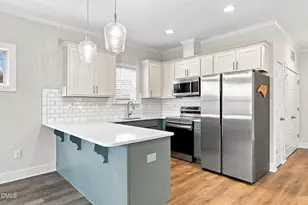 701 Grant St, Durham, NC 27701 - Photo 8