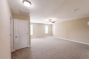 2725 Mosquera Dr, Fayetteville, NC 28306 - Photo 8