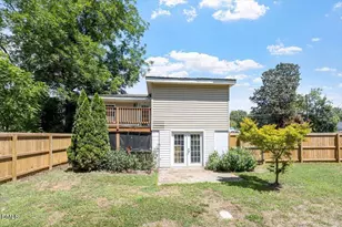 815 W 3rd St, Siler City, NC 27344 - Photo 8