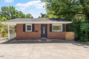 815 W 3rd St, Siler City, NC 27344 - Photo 2