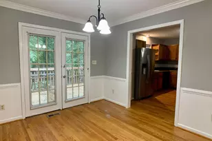 1073 Mills St, Raleigh, NC 27608 - Photo 6