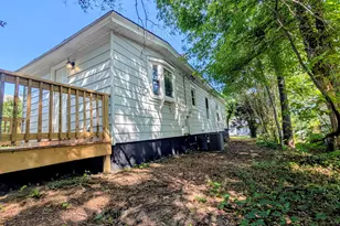 621 Harris St, Burlington, NC 27217 - Photo 32