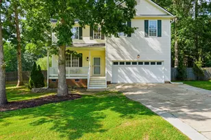 140 Oak Creek Dr, Clayton, NC 27520 - Photo 1