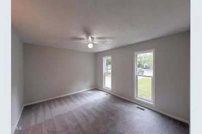 909 Axis Circle, Hope Mills, NC 28348 - Photo 4