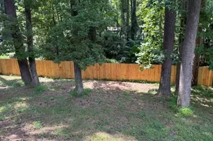 1113 Suffolk Blvd, Raleigh, NC 27603 - Photo 12