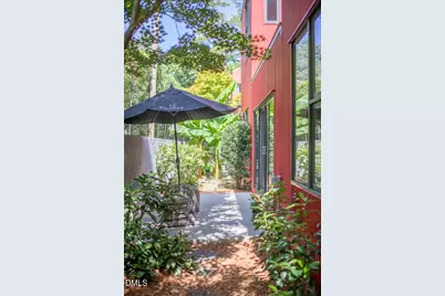 113 Hillcrest Road, Raleigh, NC 27605 - Photo 18