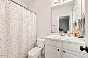 304 Flint Point Ln, Holly Springs, NC 27540 - Photo 26