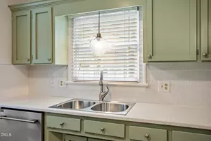 113 Long Shadow Ln, Cary, NC 27518 - Photo 10