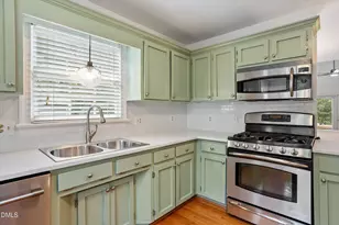 113 Long Shadow Ln, Cary, NC 27518 - Photo 6