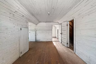 301 NW Railroad St, Pikeville, NC 27863 - Photo 52