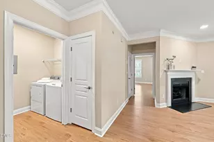 512 Ives Ct, Chapel Hill, NC 27514 - Photo 4