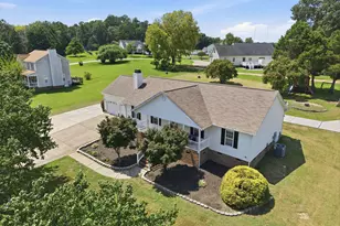 515 Bobbitt Rd, Clayton, NC 27520 - Photo 2