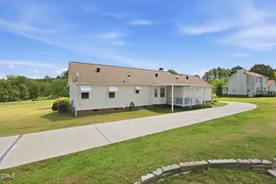 515 Bobbitt Rd, Clayton, NC 27520 - Photo 18