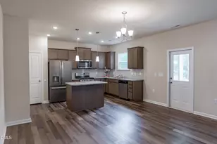 8400 Jordan Meadow Dr, Fuquay-Varina, NC 27526 - Photo 10