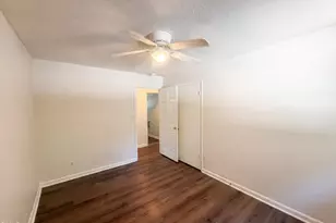 131 W Cornwallis Rd, Durham, NC 27707 - Photo 8
