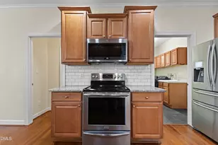 12104 Pawleys Mill Cir, Raleigh, NC 27614 - Photo 16