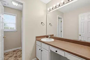 178 Trenburg Pl, Clayton, NC 27520 - Photo 34